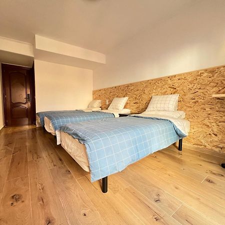 Fudodo舒适3 Beds Hotel L'Hospitalet de Llobregat Bagian luar foto