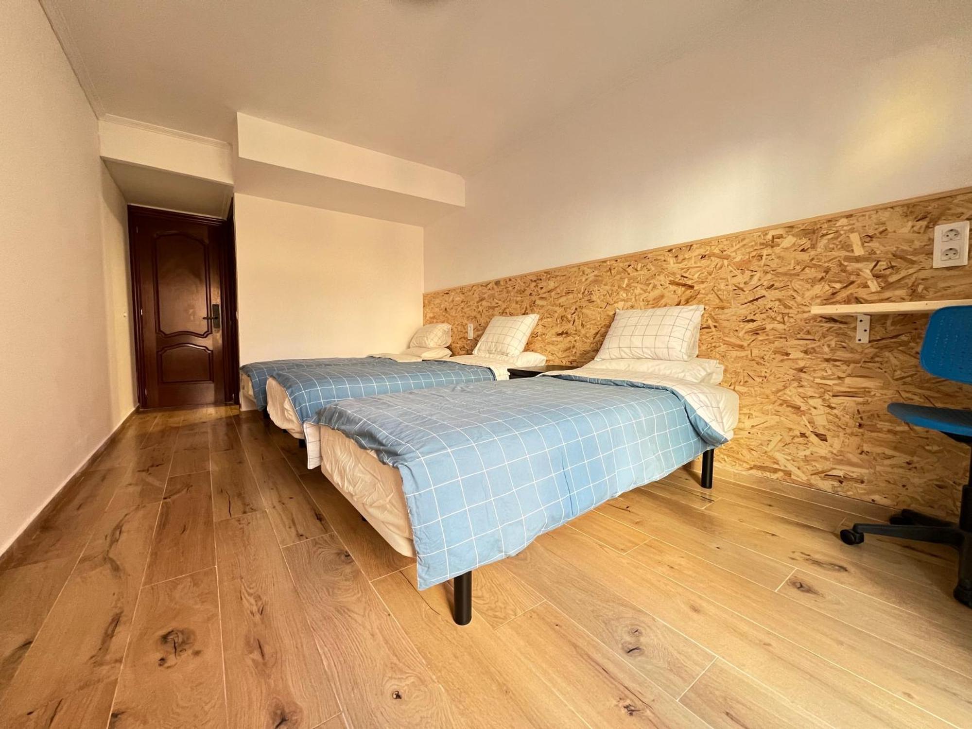 Fudodo舒适3 Beds Hotel L'Hospitalet de Llobregat Bagian luar foto